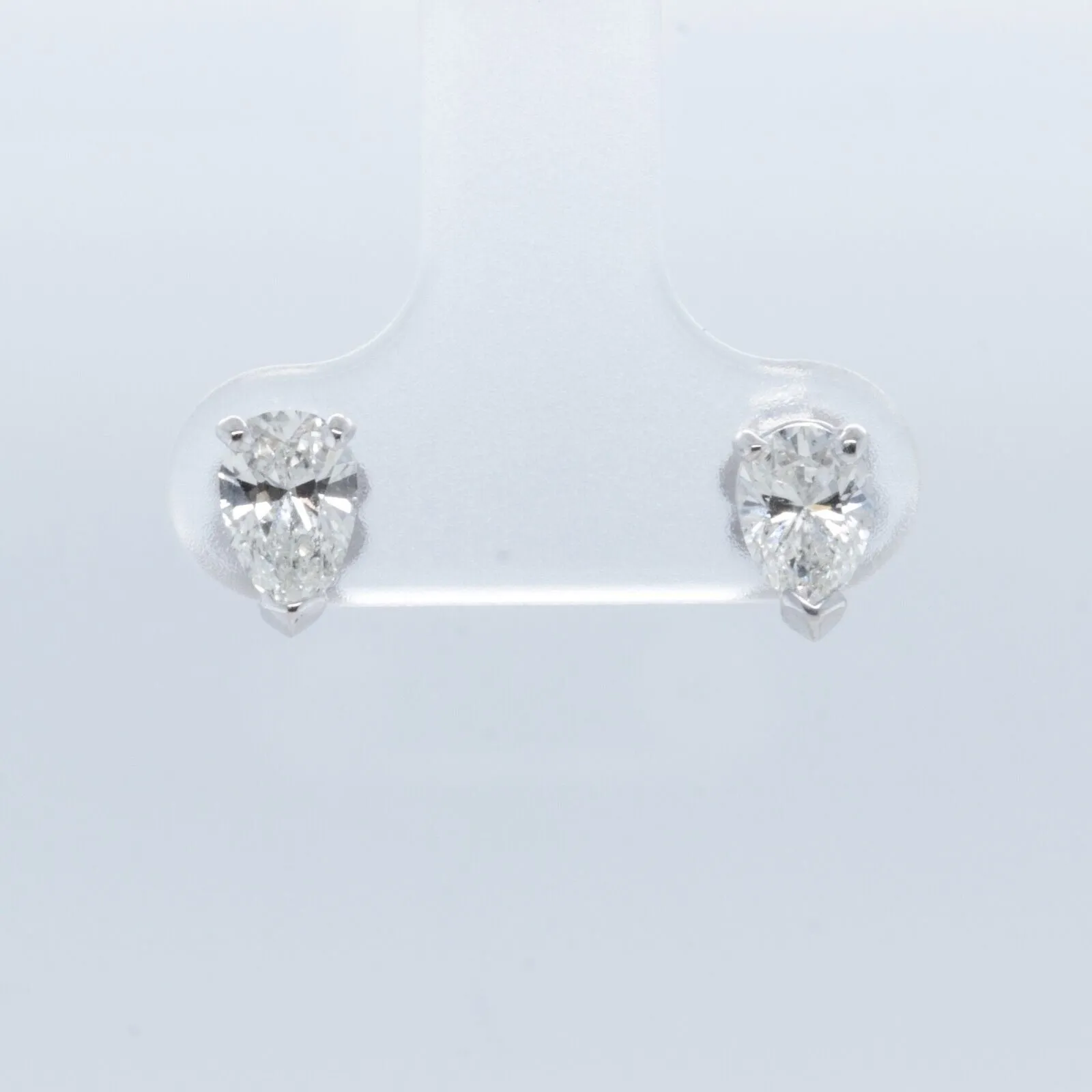 14k White Gold Pear Diamond Basket Stud Earrings 1.04ctw G VS2 - SI1